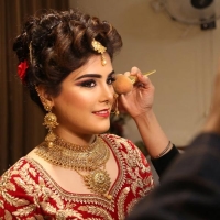 Artistry in Makeovers in Delhi